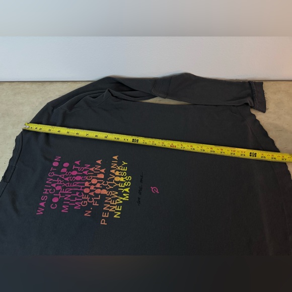 Peloton Vintage Cities shirt Thermal waffle knit long sleeve charcoal Large - Picture 5 of 9